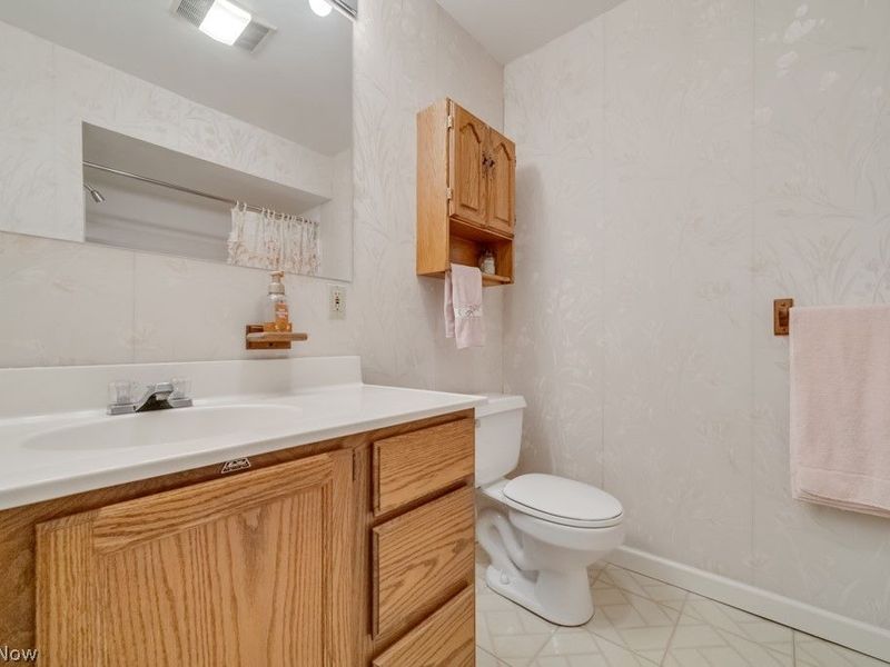 5178 W 151st Street , Brook Park, OH 44142 Photo 22