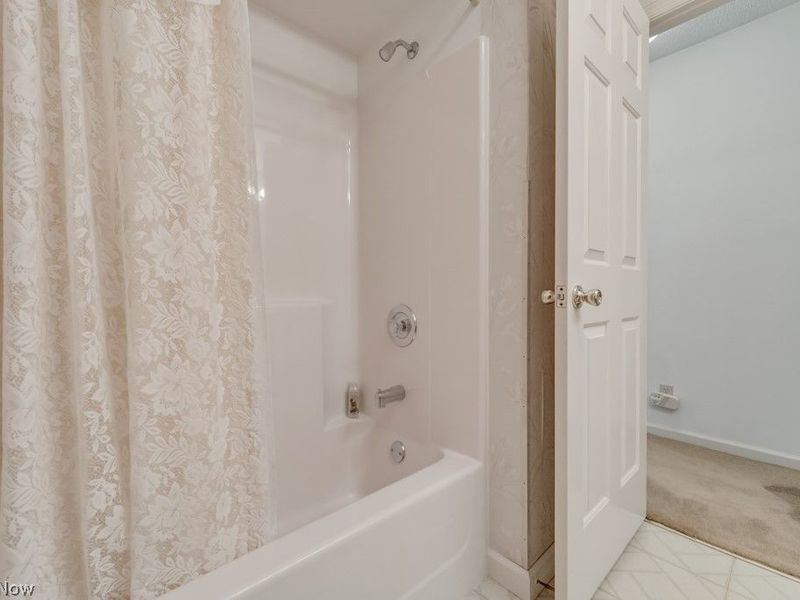 5178 W 151st Street , Brook Park, OH 44142 Photo 23