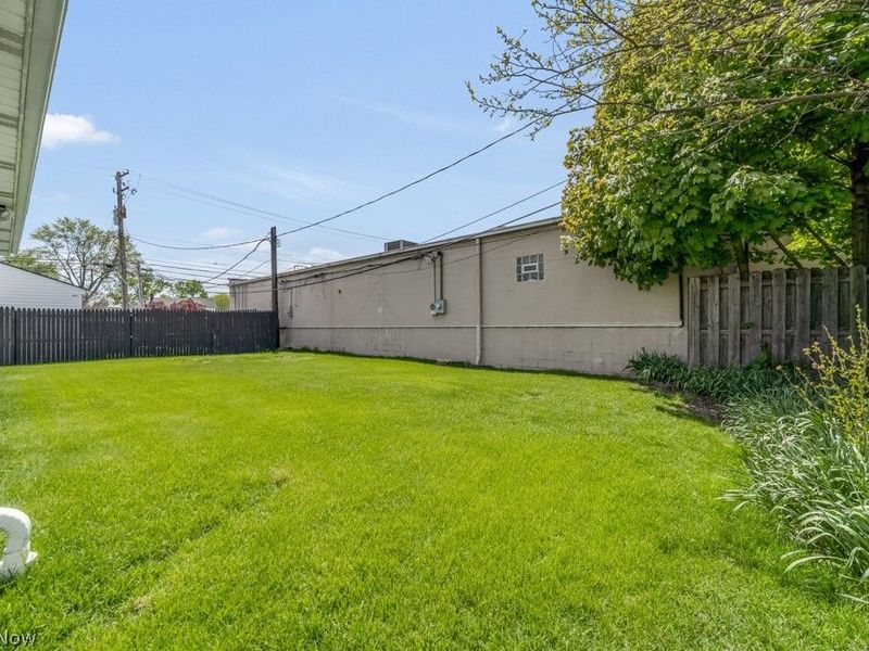 5178 W 151st Street , Brook Park, OH 44142 Photo 24