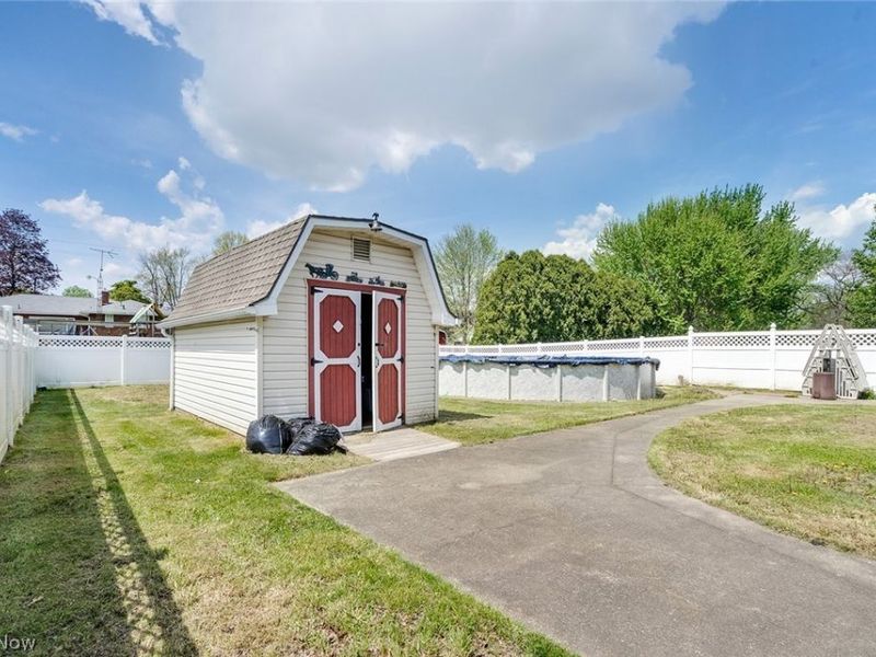 500 Cynthia Drive, Campbell, OH 44405 Photo 31