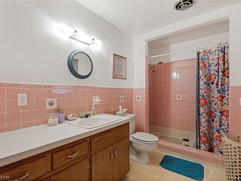500 Cynthia Drive, Campbell, OH 44405 Photo 6