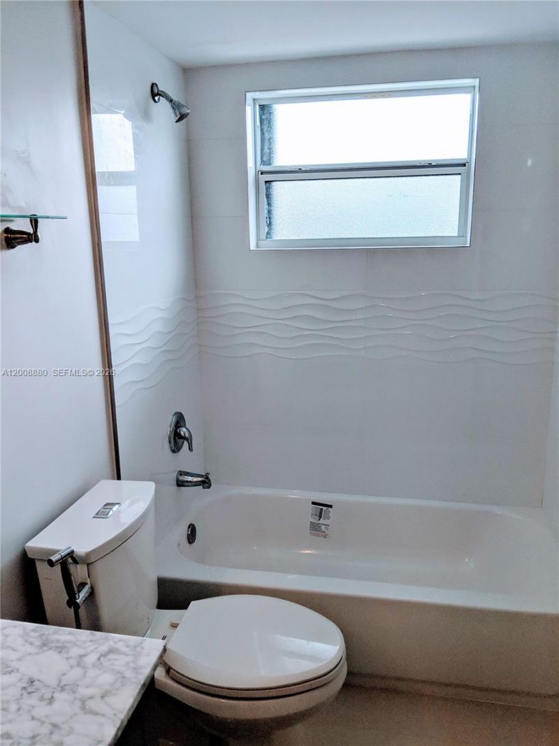 1617 Jefferson Ave, Unit 304, Miami Beach, FL 33139 Photo