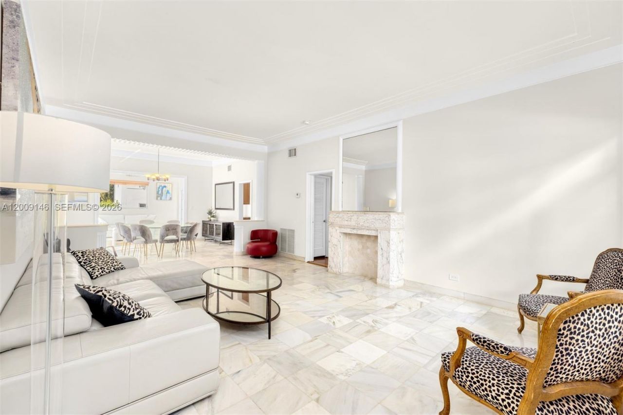 4340 Pine Tree Dr , Miami Beach, FL 33140 Photo