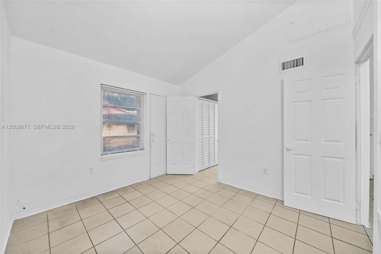 840 SW 7th St , Unit 850, Miami, FL 33130 Photo
