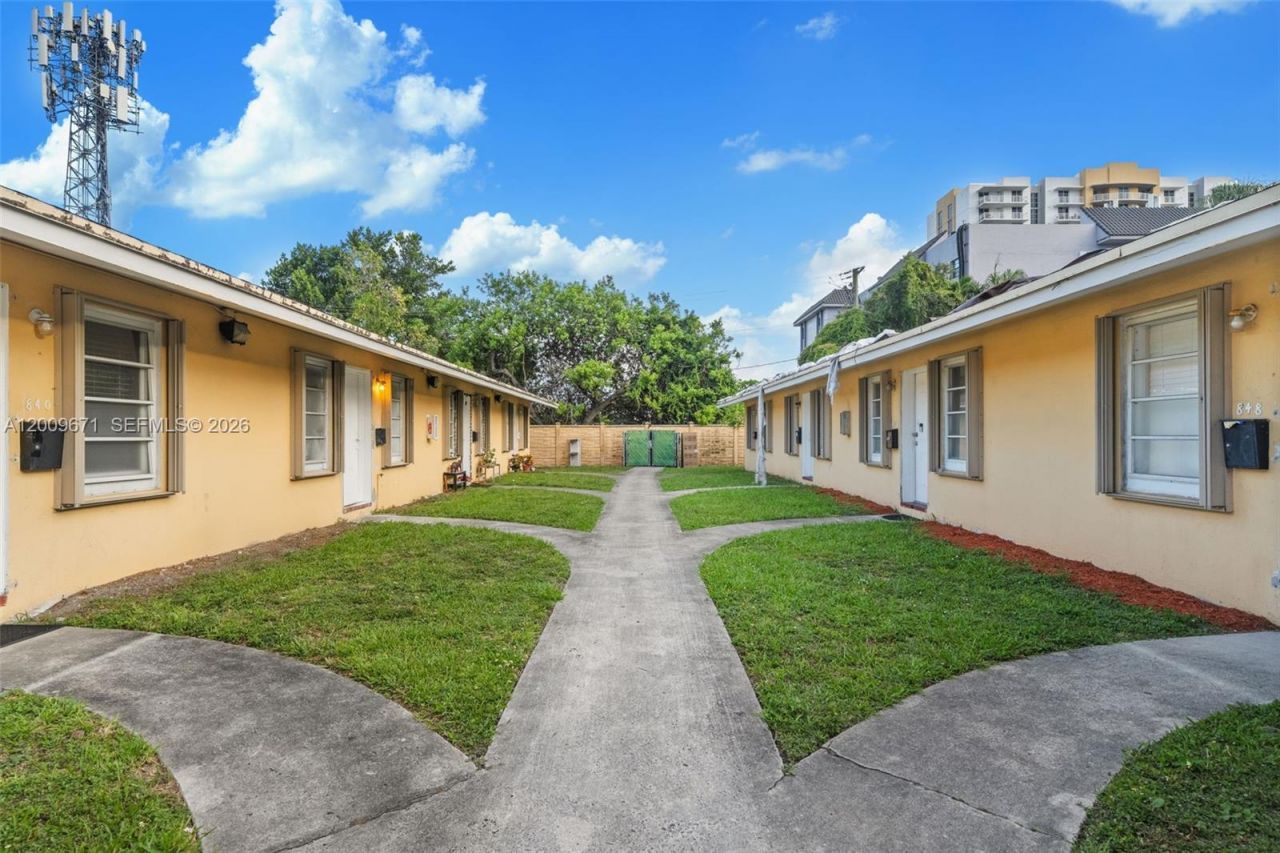 840 SW 7th St , Unit 850, Miami, FL 33130 Photo