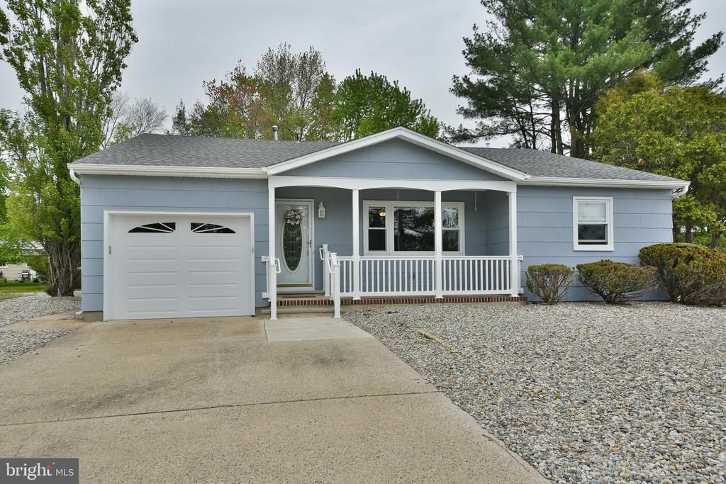 106 Hatfield Court , Toms River, NJ 08757 Main Photo