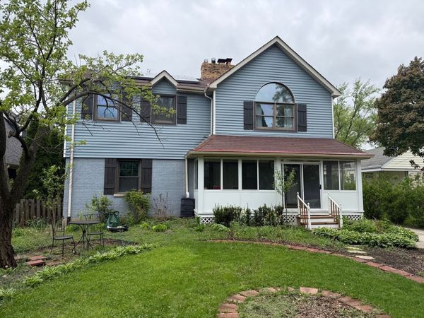 5612 S County Line Road , Hinsdale, IL 60521