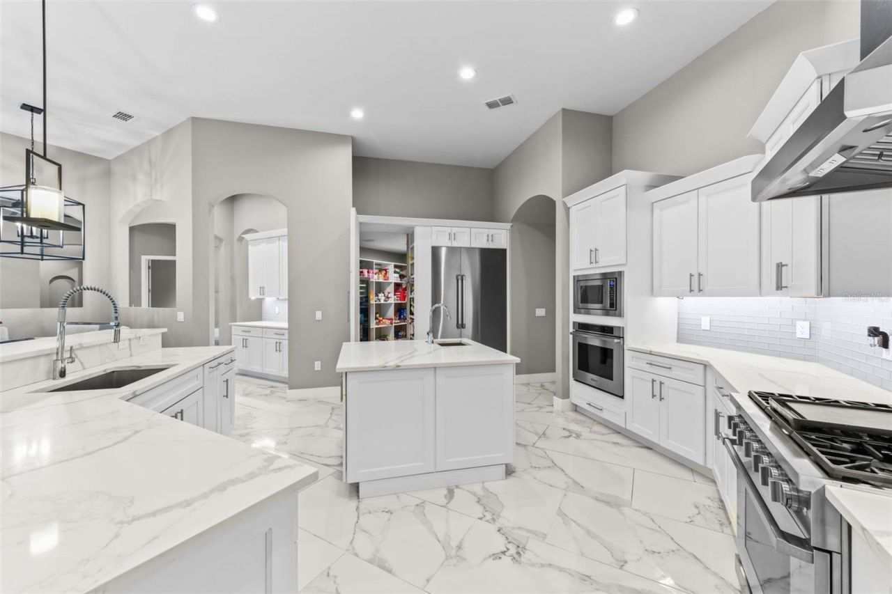1 Stone Gate S, Longwood, FL 32779 Photo