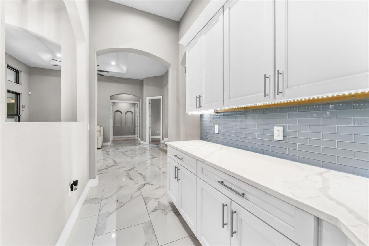 1 Stone Gate S, Longwood, FL 32779 Photo
