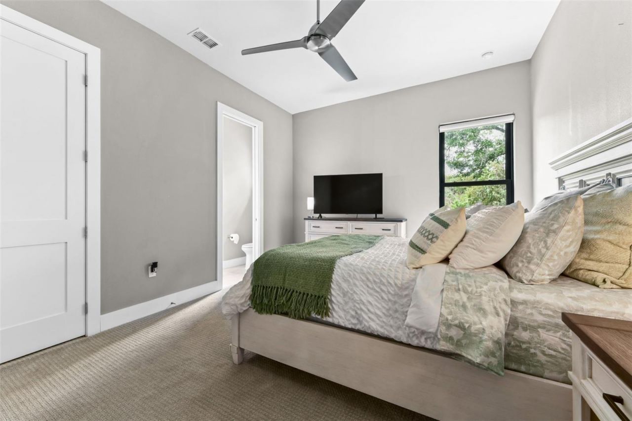 1 Stone Gate S, Longwood, FL 32779 Photo