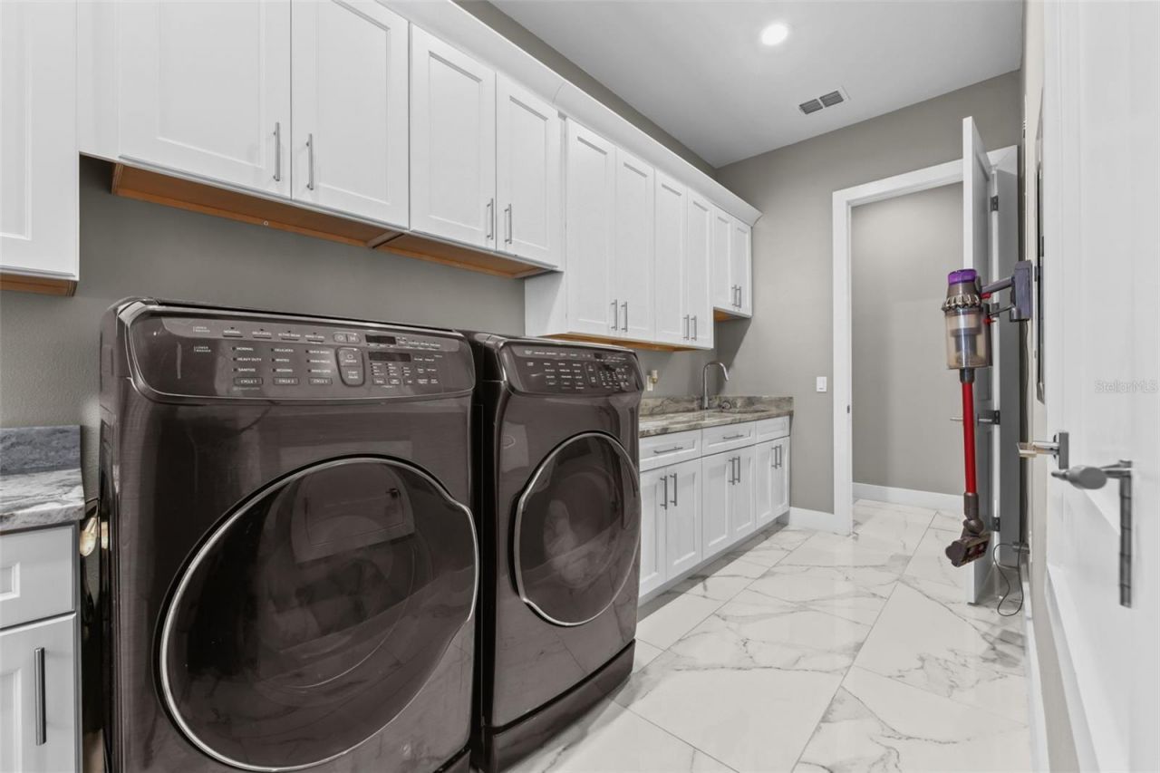 1 Stone Gate S, Longwood, FL 32779 Photo