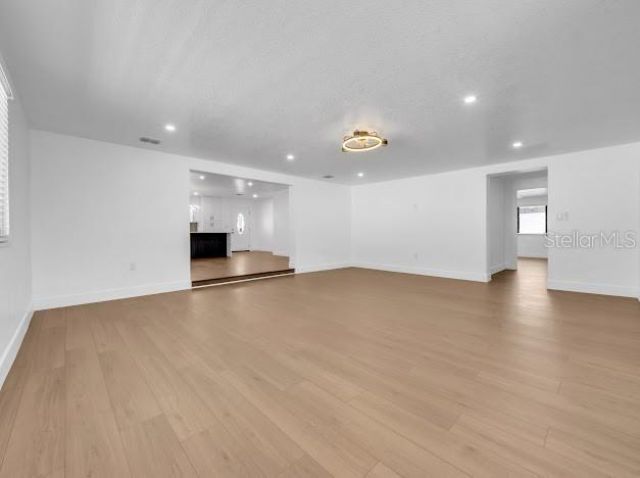 6040 84th Avenue N, Pinellas Park, FL 33781 Photo