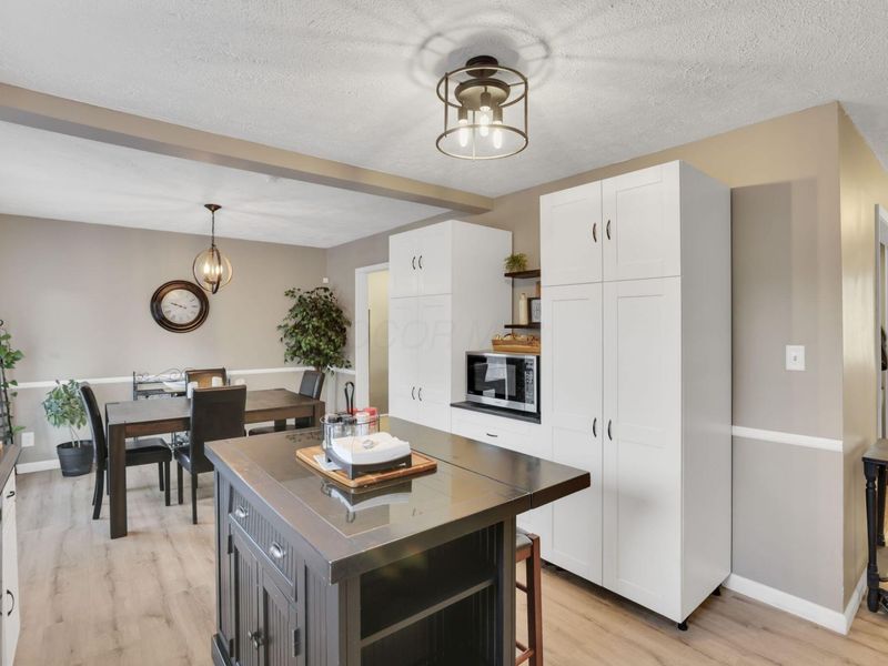 2143 Waldorf Road , Columbus, OH 43229 Photo 12