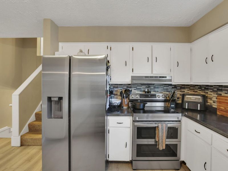 2143 Waldorf Road , Columbus, OH 43229 Photo 14