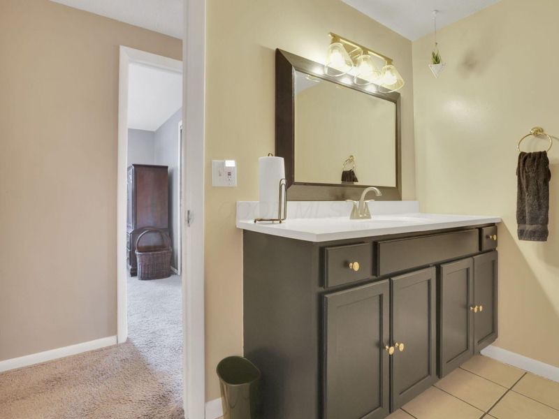 2143 Waldorf Road , Columbus, OH 43229 Photo 19