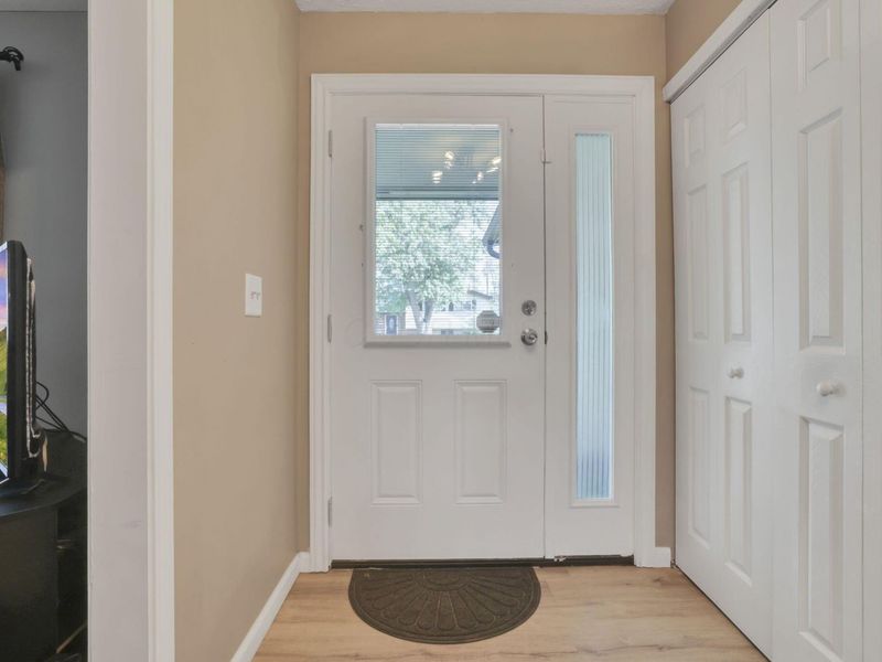 2143 Waldorf Road , Columbus, OH 43229 Photo 2