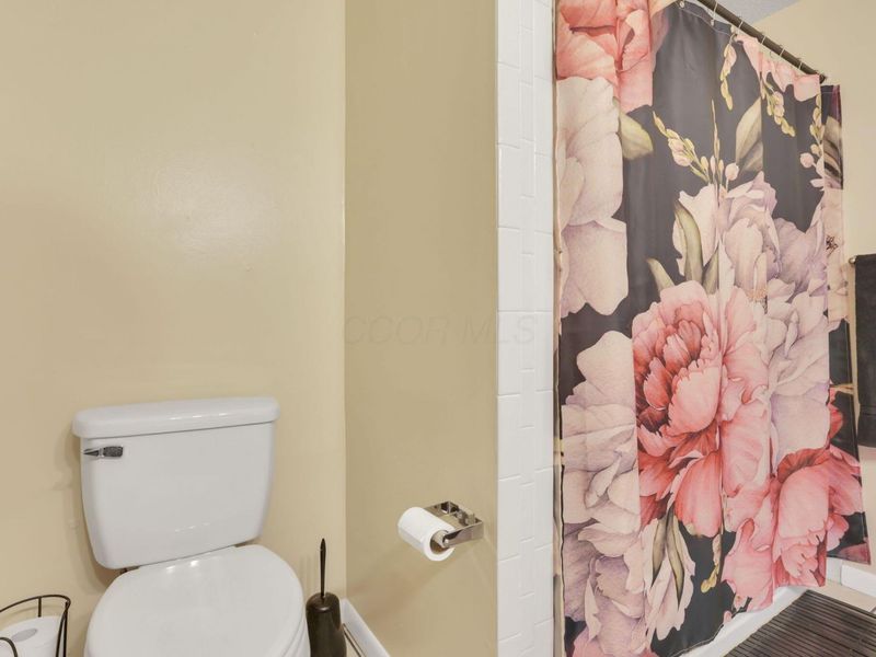 2143 Waldorf Road , Columbus, OH 43229 Photo 20