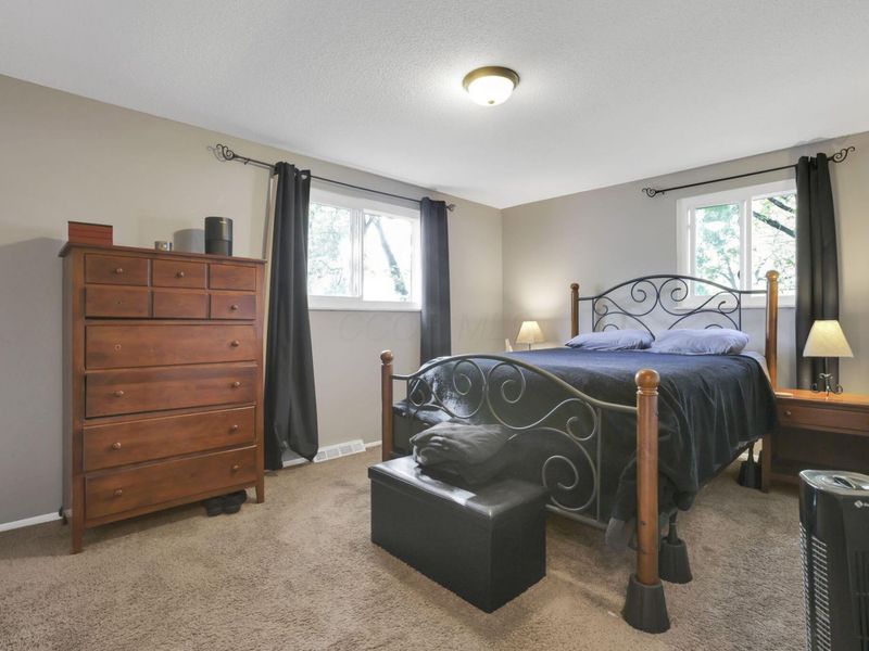 2143 Waldorf Road , Columbus, OH 43229 Photo 23