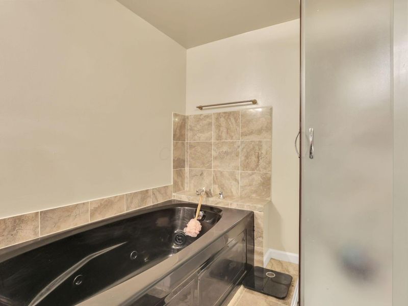 2143 Waldorf Road , Columbus, OH 43229 Photo 34