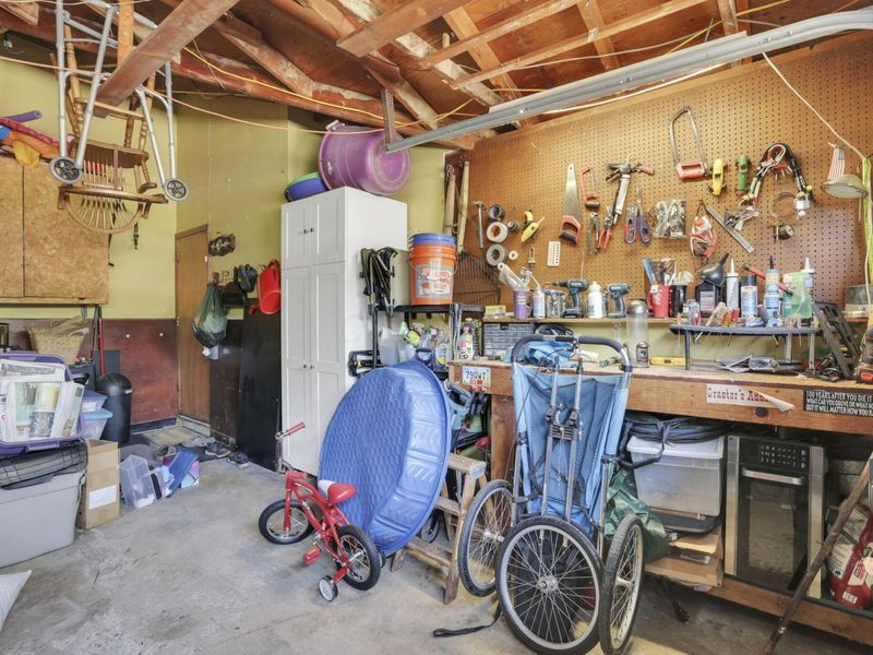 2143 Waldorf Road , Columbus, OH 43229 Photo 37