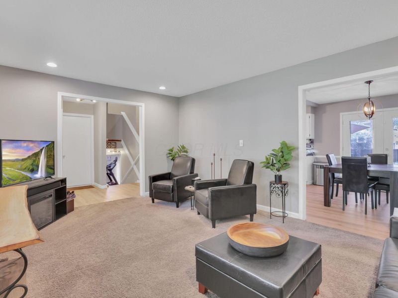 2143 Waldorf Road , Columbus, OH 43229 Photo 5