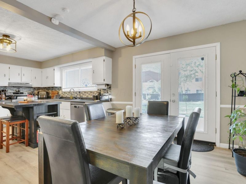 2143 Waldorf Road , Columbus, OH 43229 Photo 7