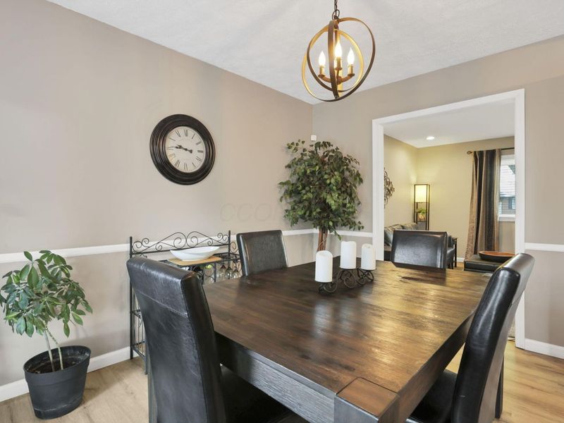 2143 Waldorf Road , Columbus, OH 43229 Photo 8