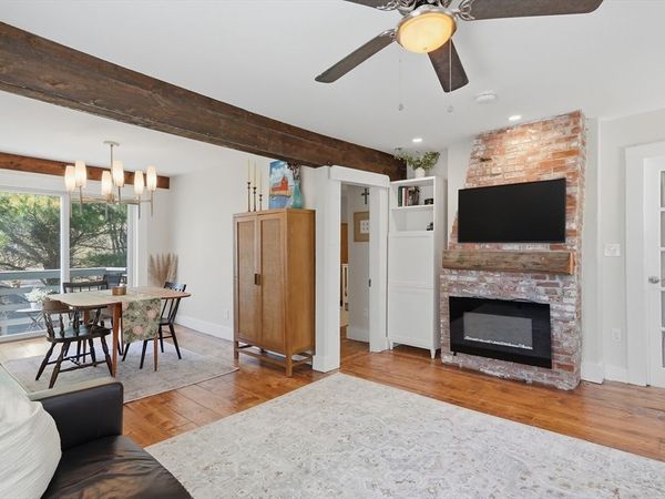 28 Village Street, Unit 2, Marblehead, MA 01945