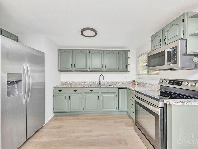 3529 Waterbury Drive, Kettering, OH 45439 Photo 11