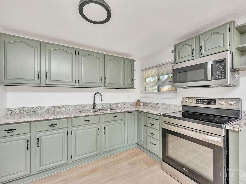 3529 Waterbury Drive, Kettering, OH 45439 Photo 12