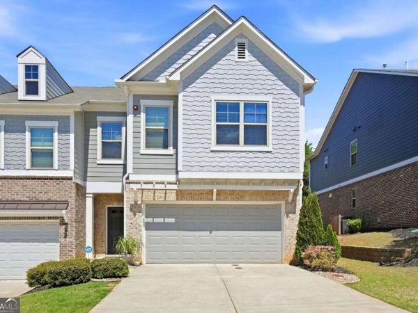 130 Maple Creek Way, Woodstock, GA 30188