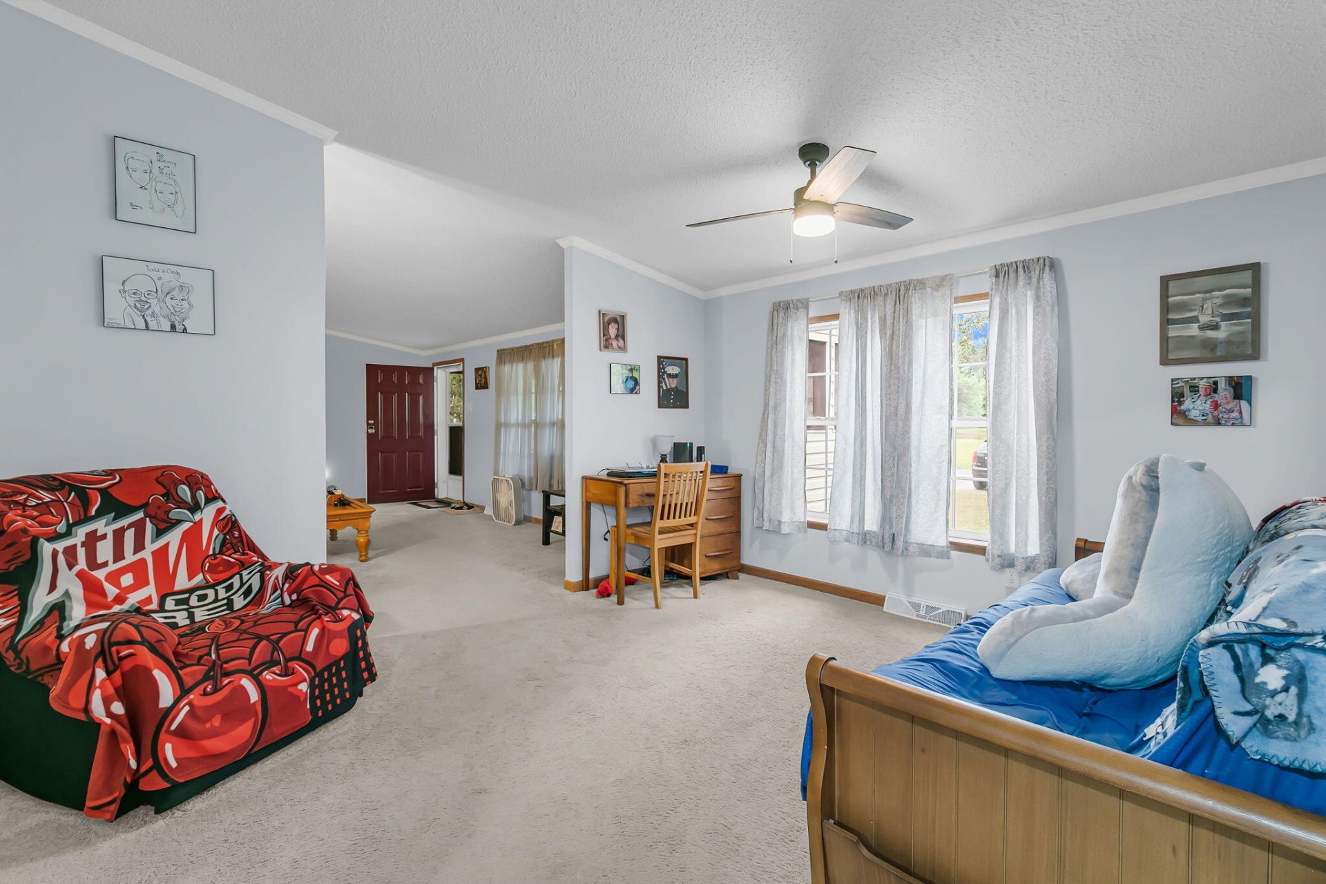 118 Saint Michaels Place Photo 14