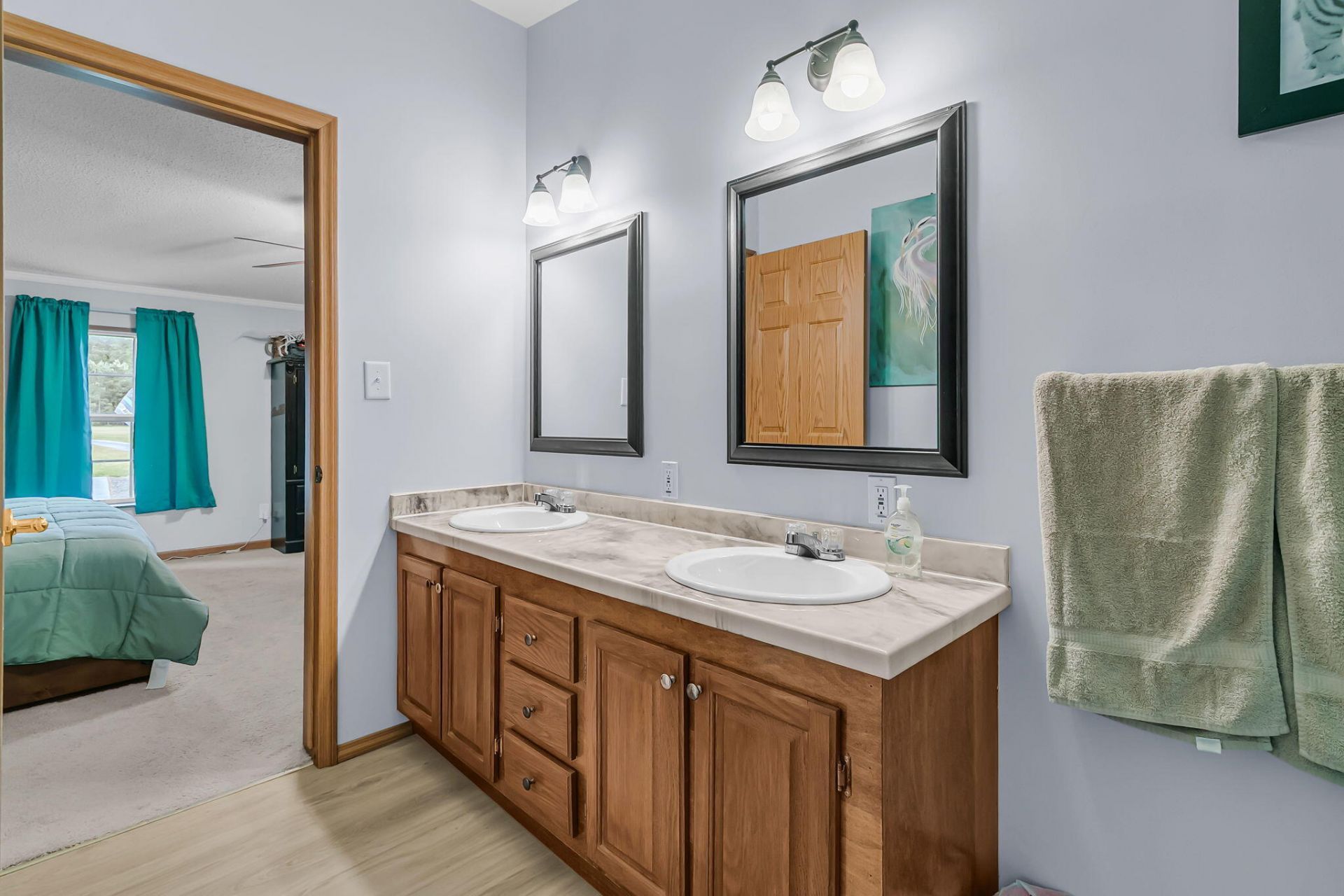 118 Saint Michaels Place Photo 26