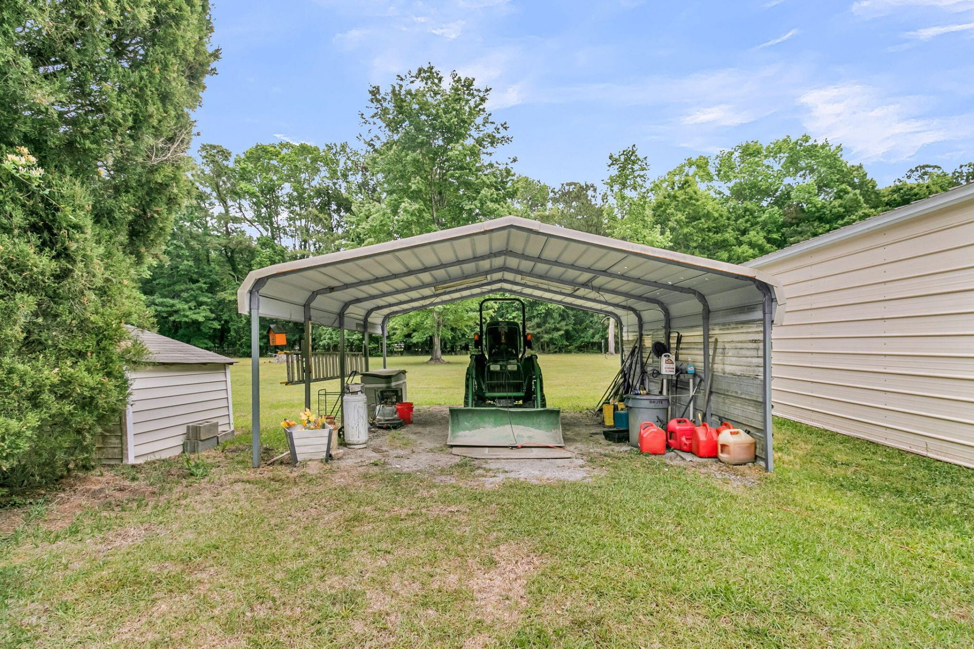 118 Saint Michaels Place Photo 38