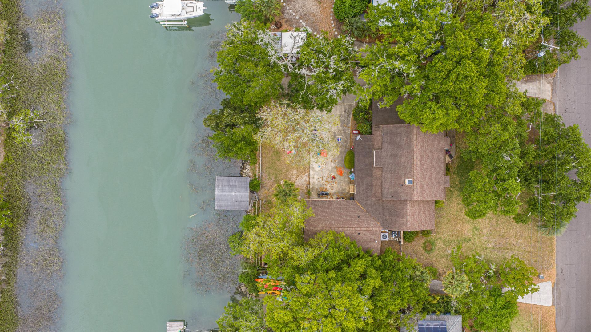 1614 Oak Island Drive Drive Photo 6