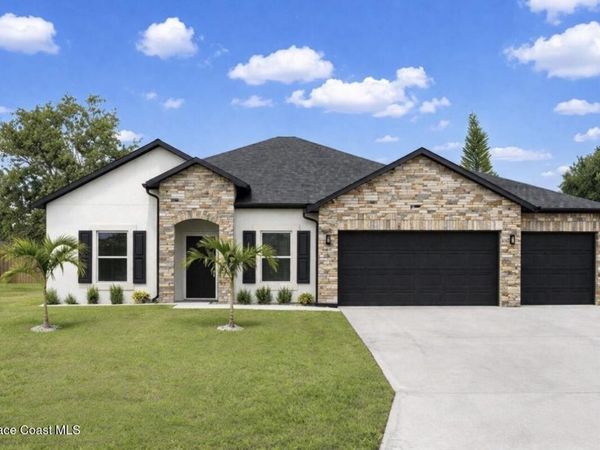 467 Lackland Street SW, Palm Bay, FL 32908