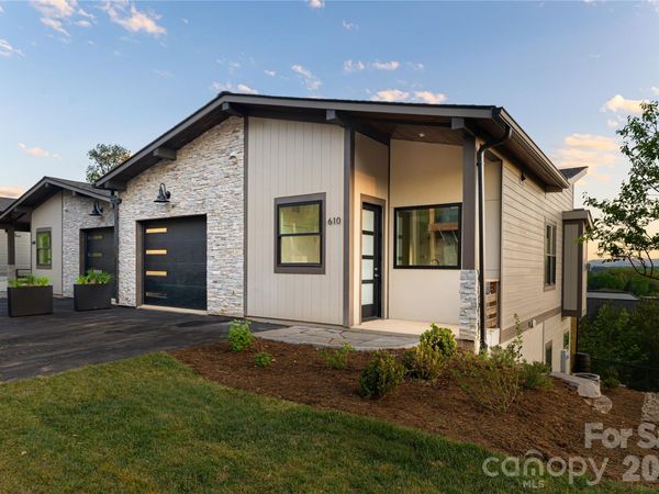 610 Storybook Villas Trail, Asheville, NC 28804