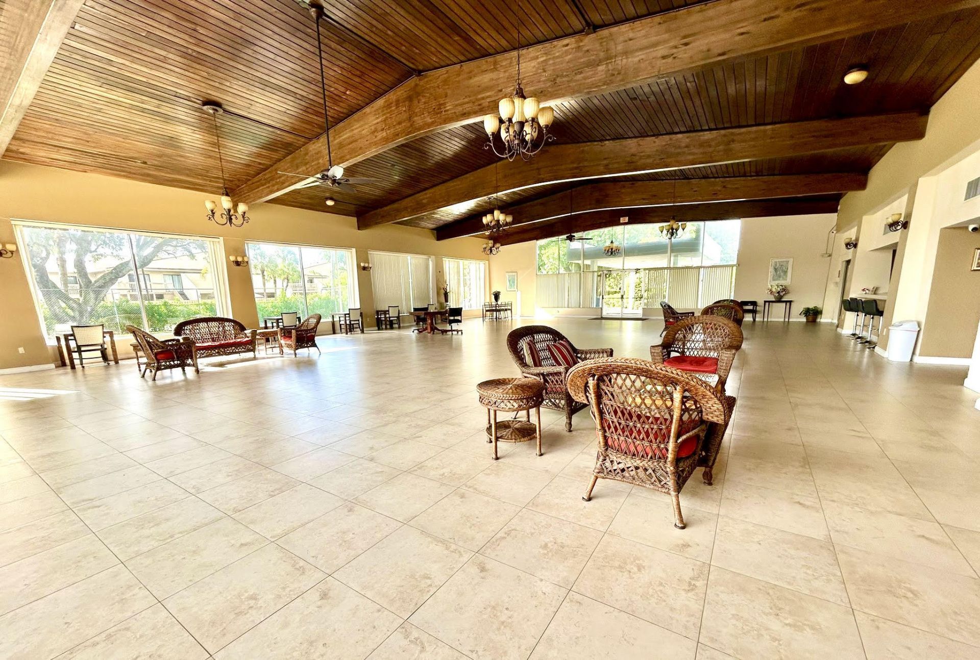 470 Executive Center Drive, Unit 5k, West Palm Beach, FL 33401 Photo