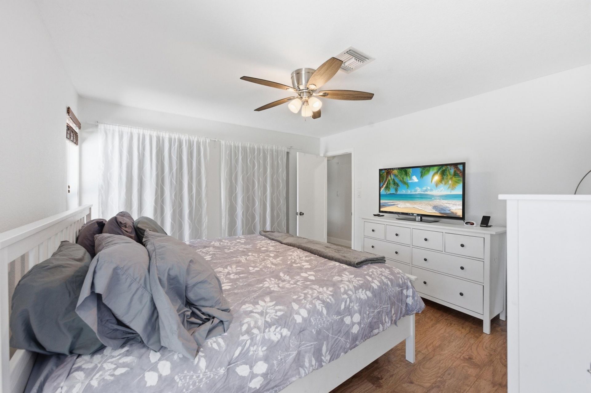 8557 Shadow Wood Boulevard, Coral Springs, FL 33071 Photo