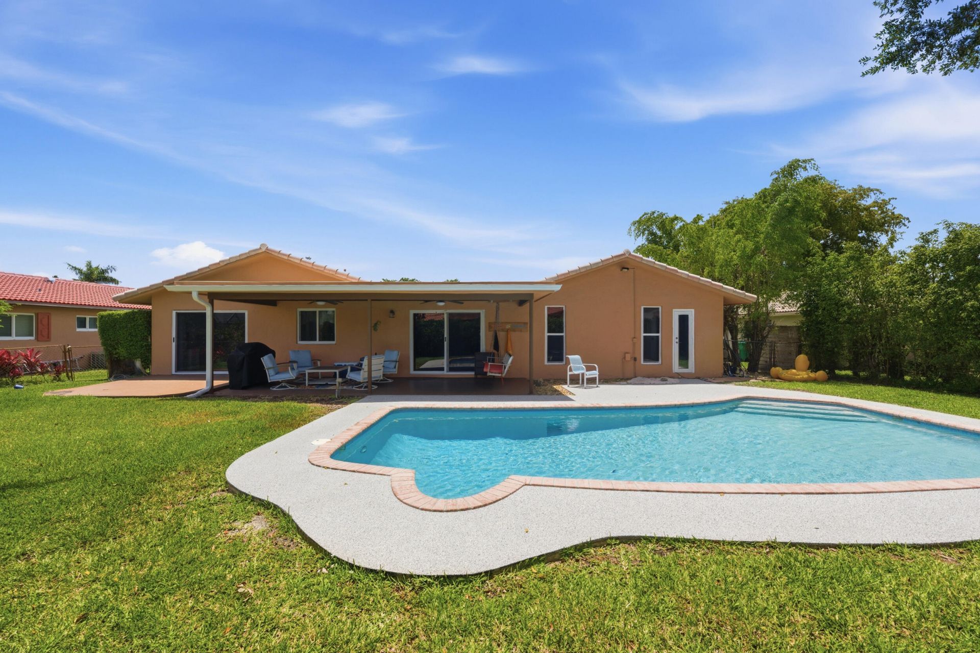 8557 Shadow Wood Boulevard, Coral Springs, FL 33071 Photo