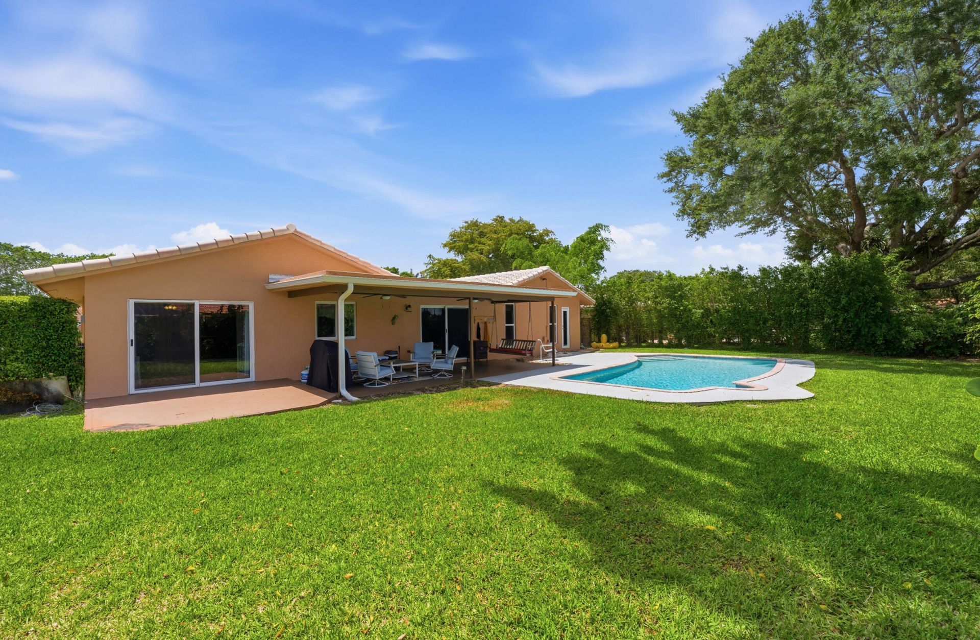 8557 Shadow Wood Boulevard, Coral Springs, FL 33071 Photo