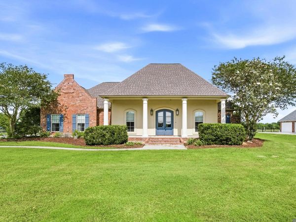 10456 Buddy Gore Rd, Gonzales, LA 70737