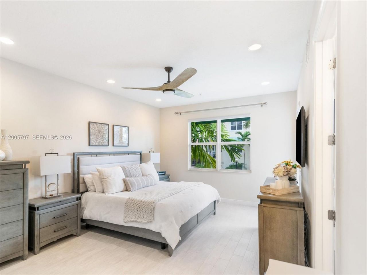 12417 NW 17th Mnr, Pembroke Pines, FL 33028 Photo