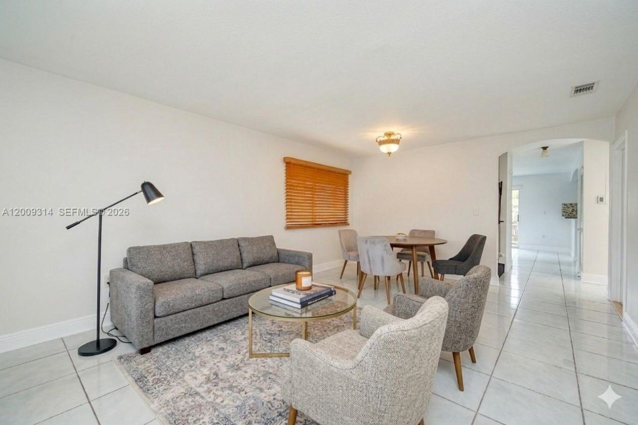 13753 SW 160th Ter , Miami, FL 33177 Photo