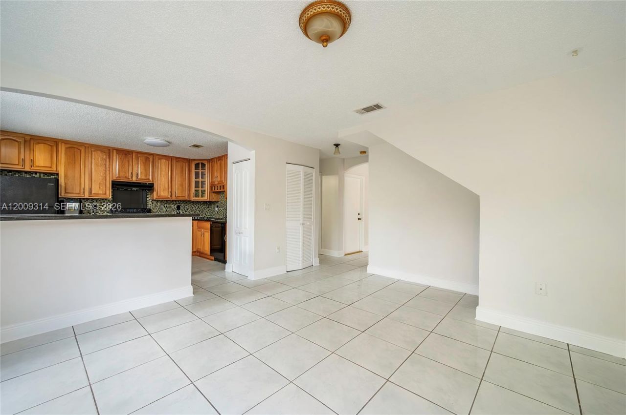 13753 SW 160th Ter , Miami, FL 33177 Photo