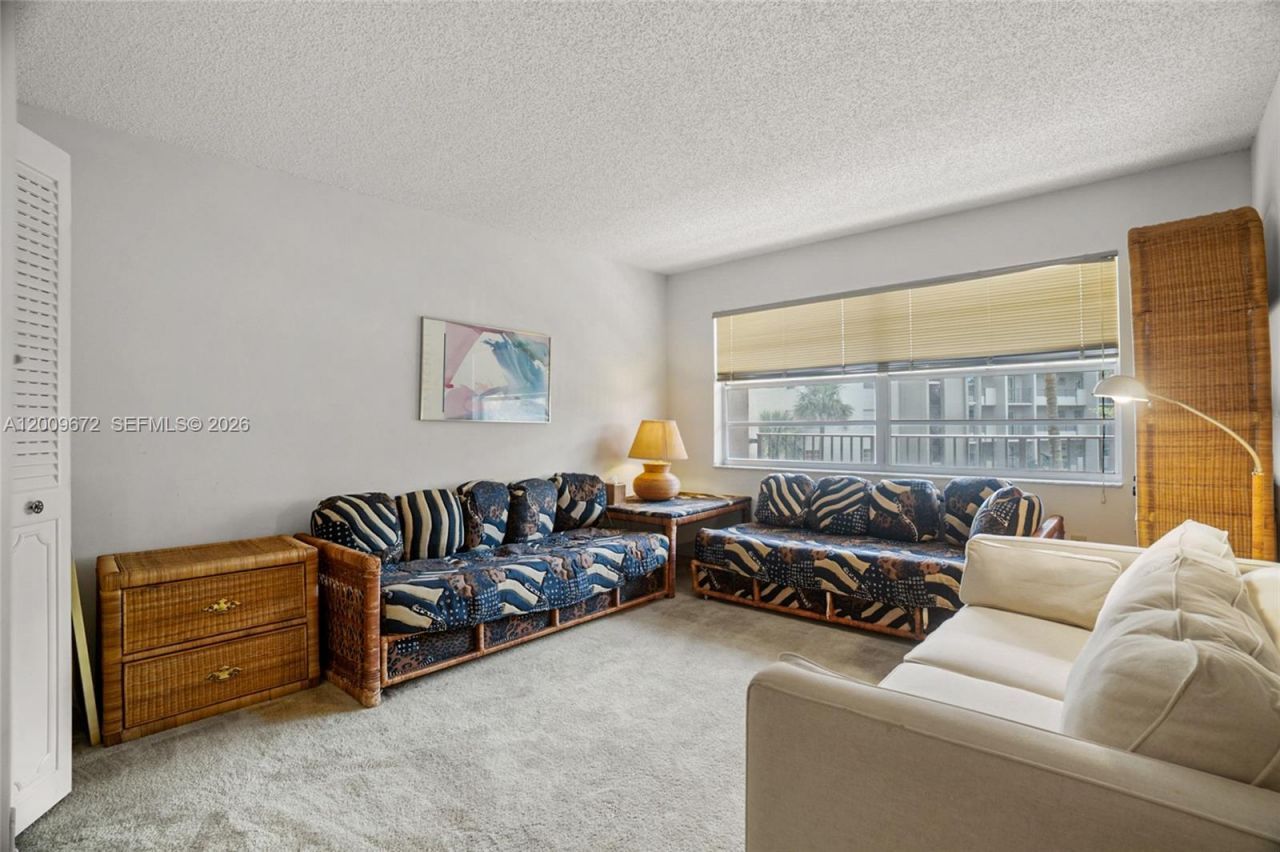 3940 Inverrary Blvd , Unit 304-A, Lauderhill, FL 33319 Photo