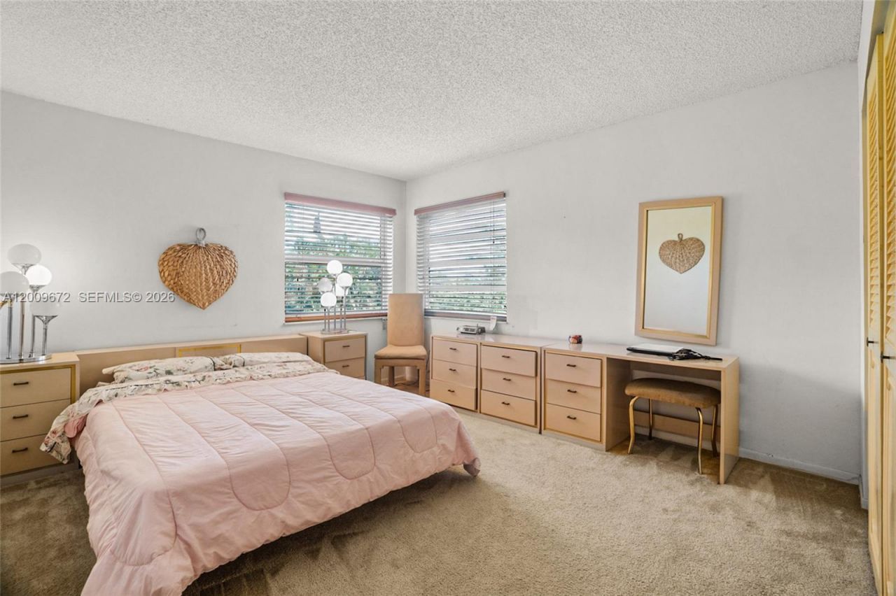 3940 Inverrary Blvd , Unit 304-A, Lauderhill, FL 33319 Photo