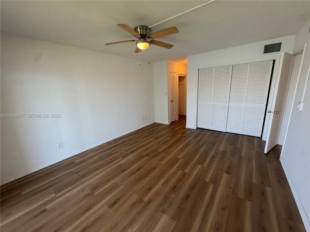 1530 NE 191st St, Unit 205, Miami, FL 33179 Photo