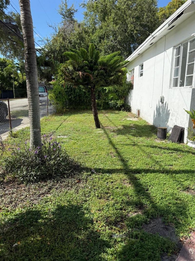 3100 SW 13th St , Unit 1, Miami, FL 33145 Photo