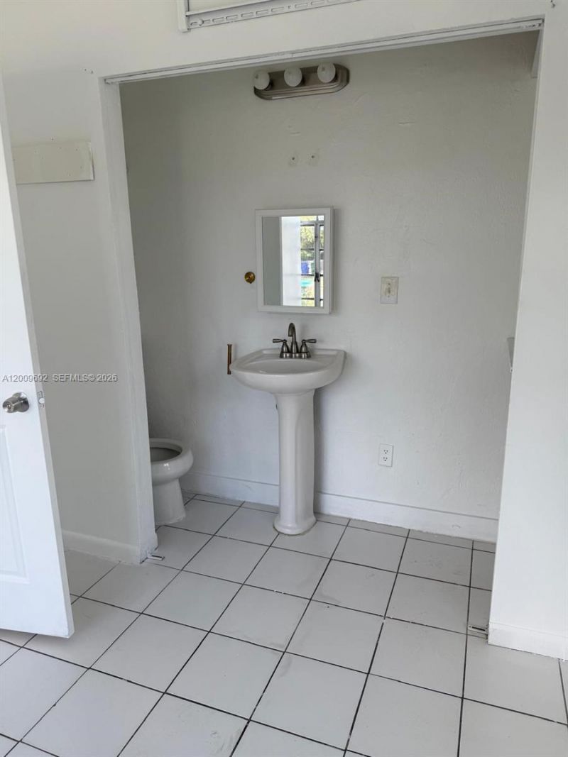 3100 SW 13th St , Unit 1, Miami, FL 33145 Photo